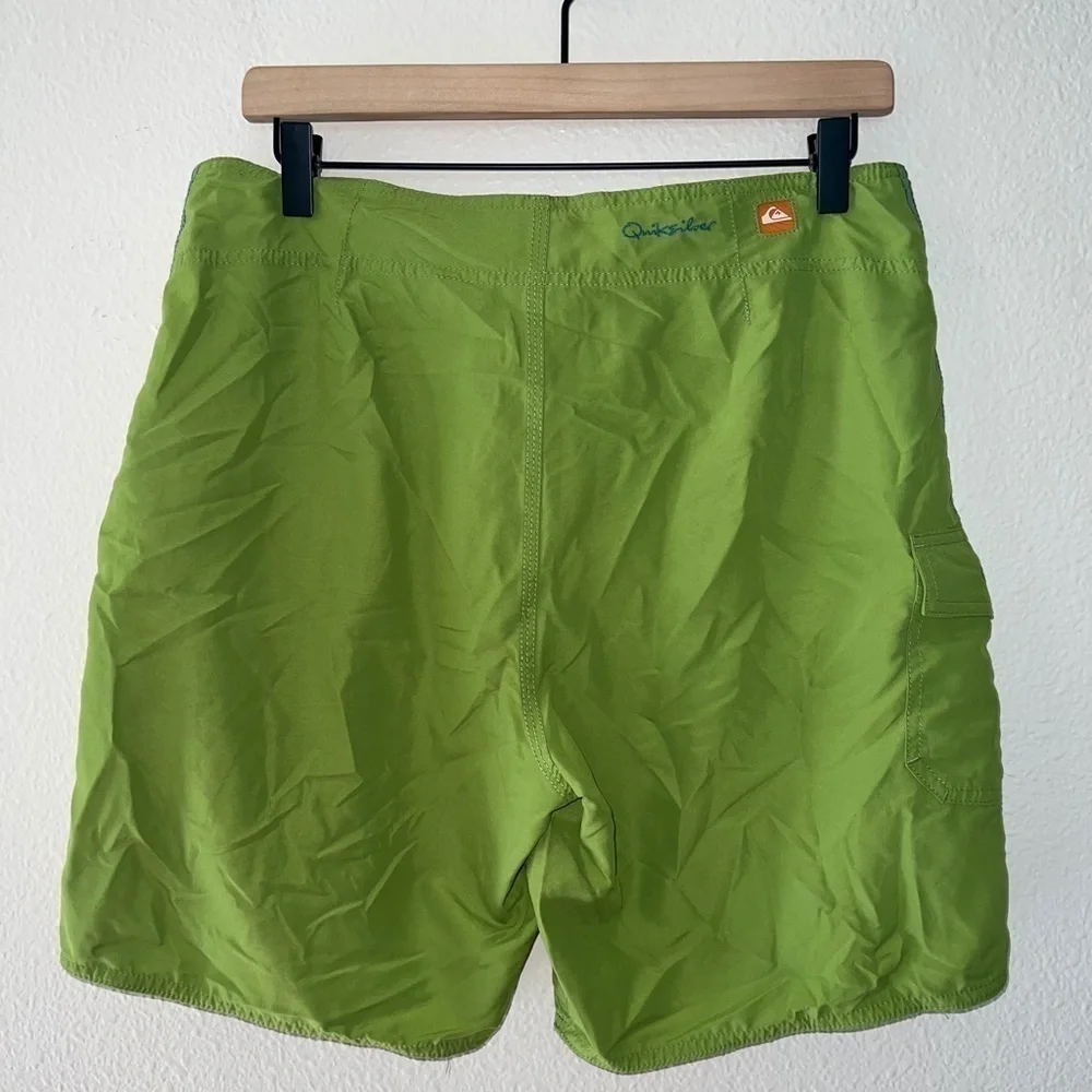 Men's Quiksilver Green Board Shorts size 31 waist